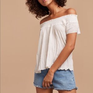 White Aritzia off the shoulder flowy top